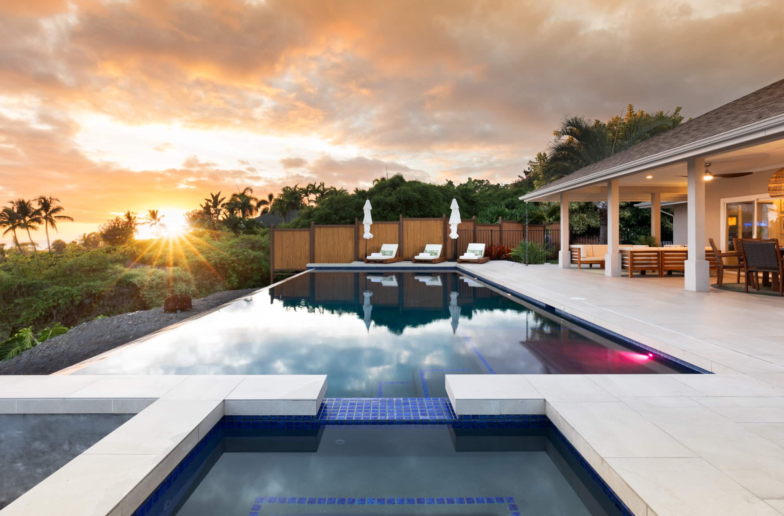 Home in Kailua-Kona · ★4.96 · 4 bedrooms · 6 beds · 2.5 baths - Image 34
