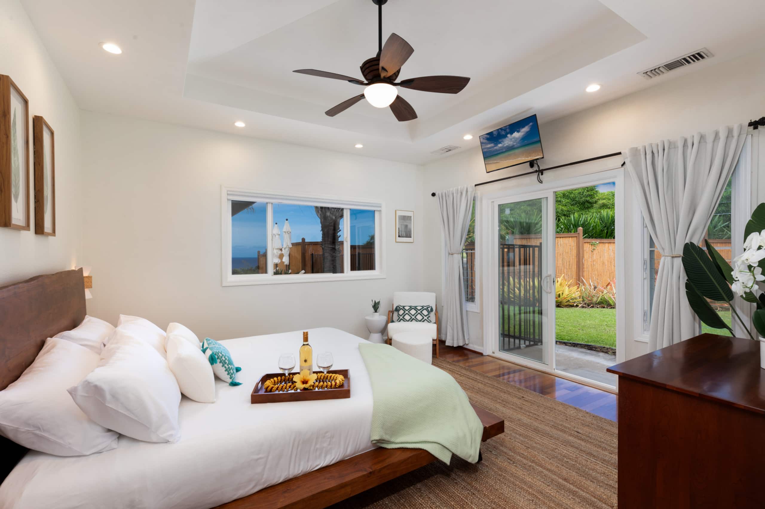Home in Kailua-Kona · ★4.96 · 4 bedrooms · 6 beds · 2.5 baths - Image 14