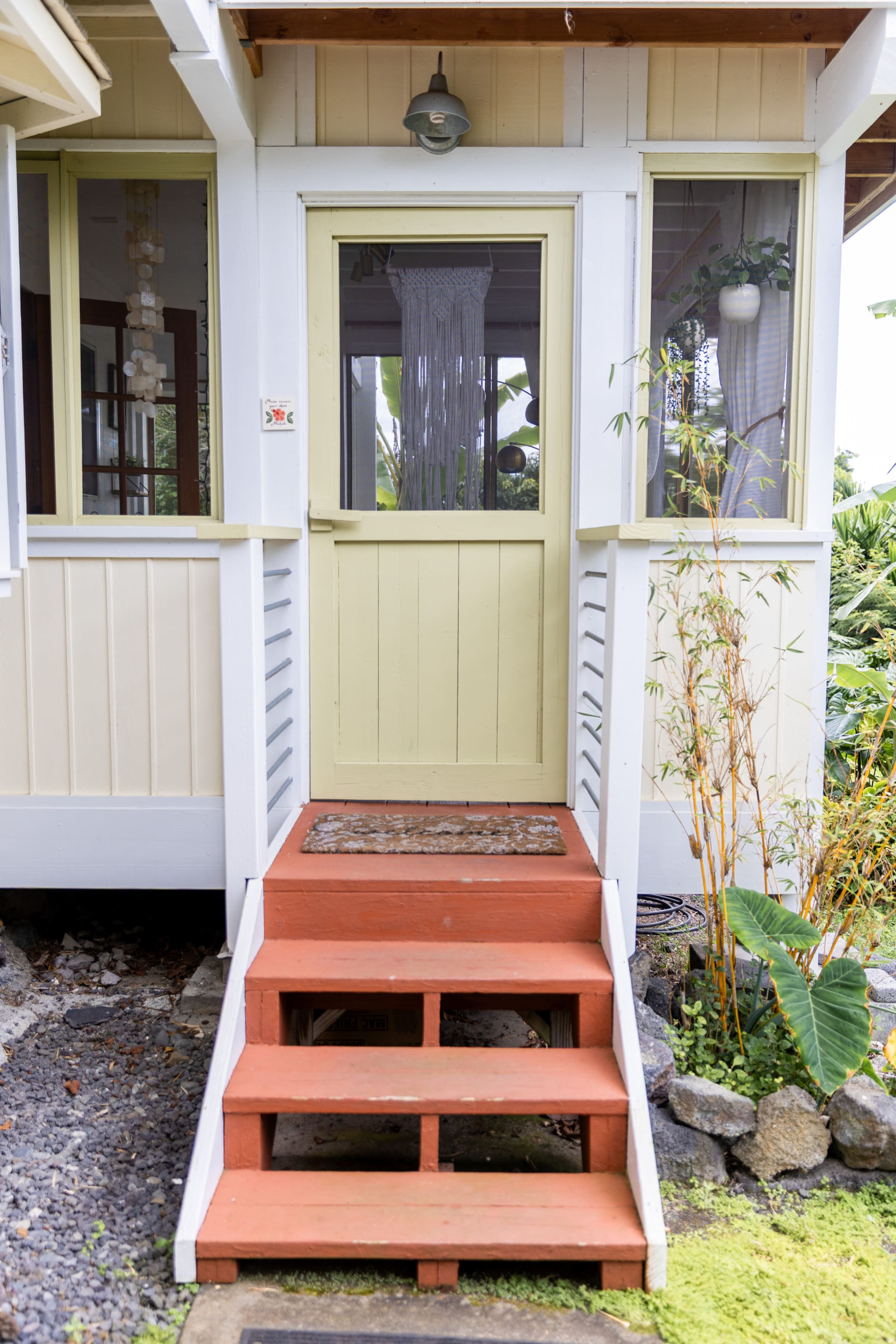 Cozy Studio - Cool elevation with Full Kitchen - Photo 19
