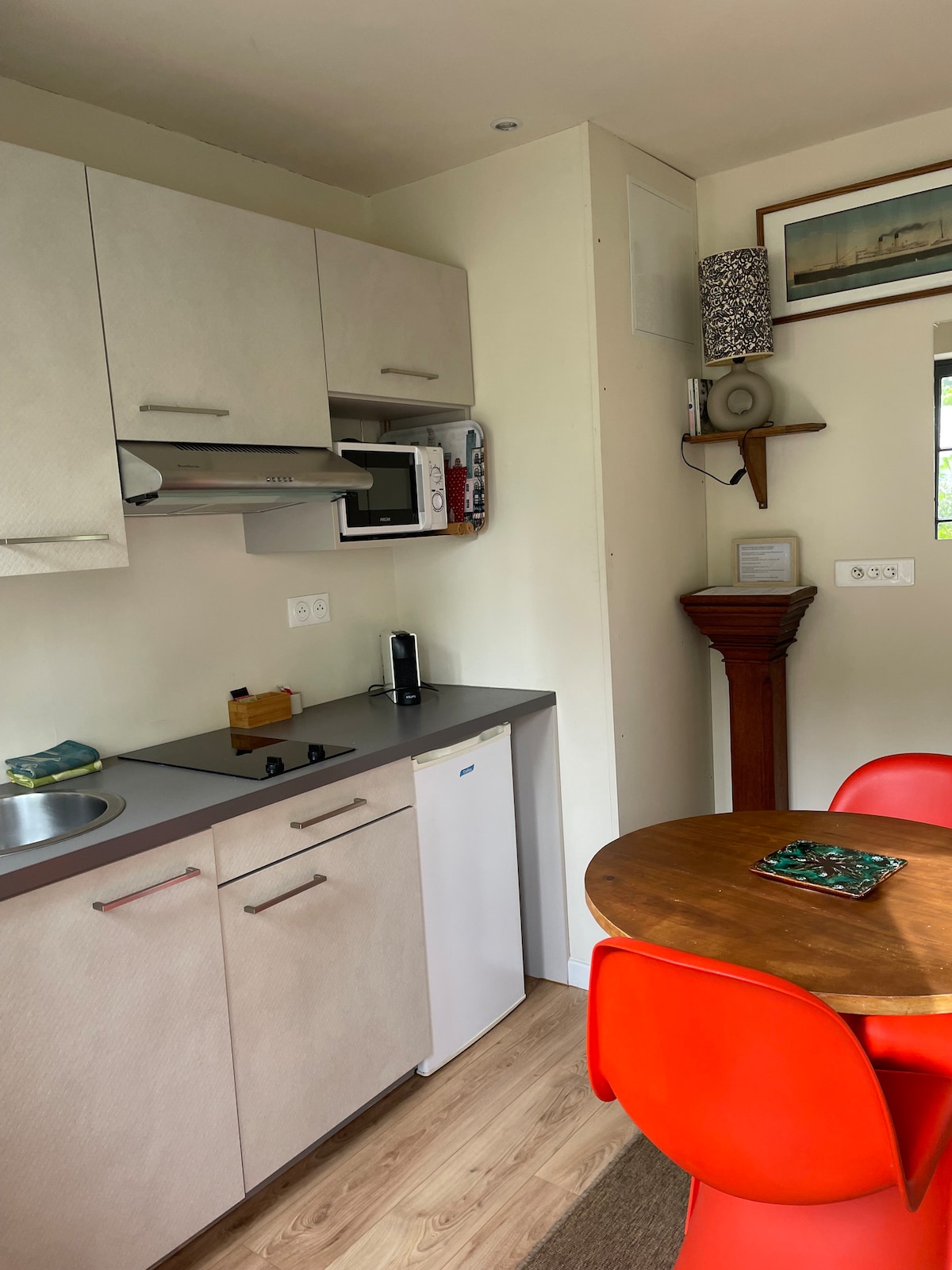 Top performing Airbnb: Clairseine - Little suite on the river's banks in Eure