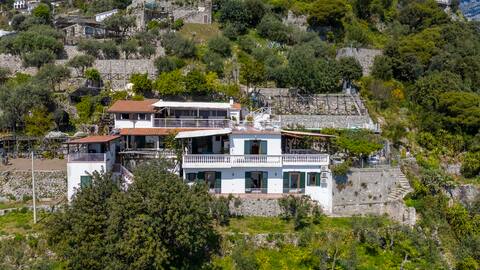 Luxury Villa H.H. Le Palme Amalfi