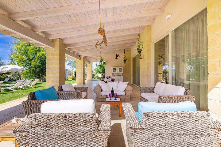 Villa Reginella Padronale with pool in Lecce gallery image 3