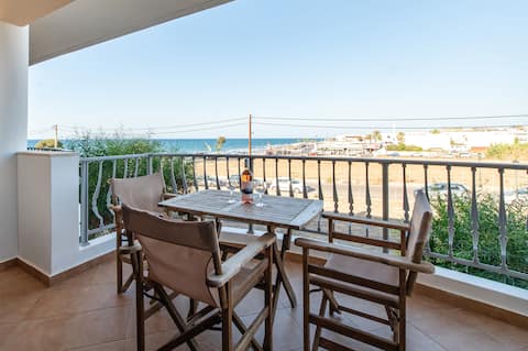 Kahlua Bay Apartments - Studio with Sea View