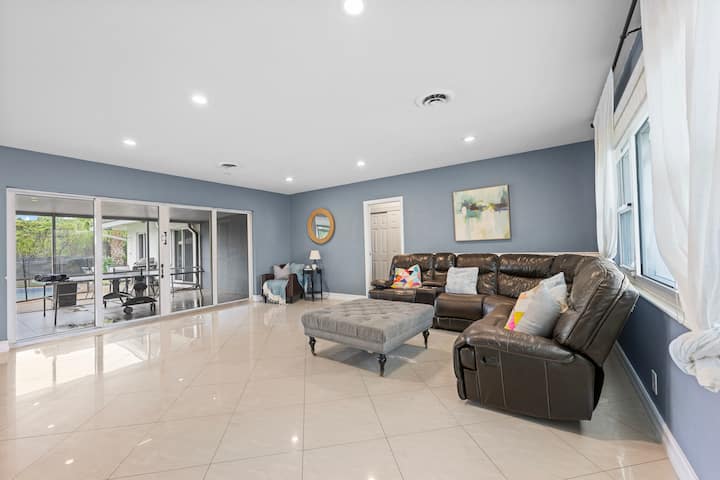 Boca Oasis| Sleeps 12 | Heated Pool | 10min 2beach - Boca Raton, FL