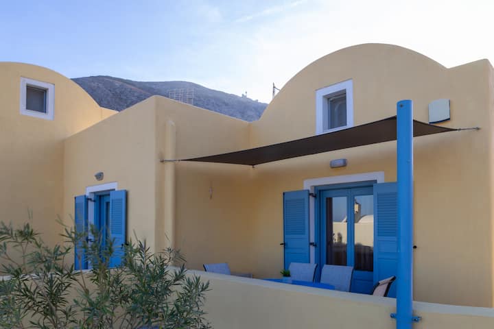Villa Divina Private Traditional House - Santorini