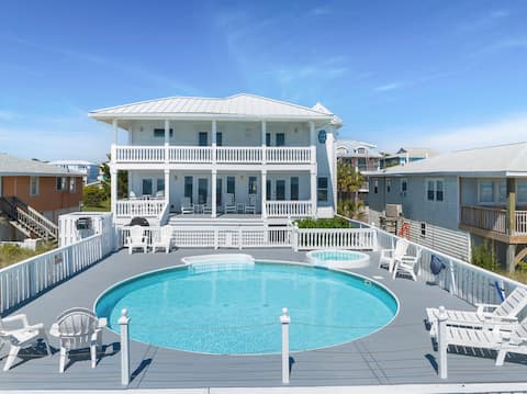 Sea2Sky by Carolina Getaway: Oceanfront & Pool