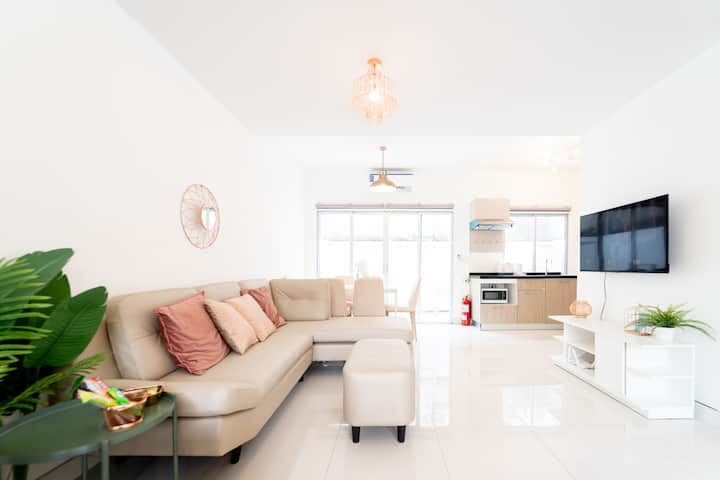 Spacious & Cozy 3BR Home near Impact & MRT