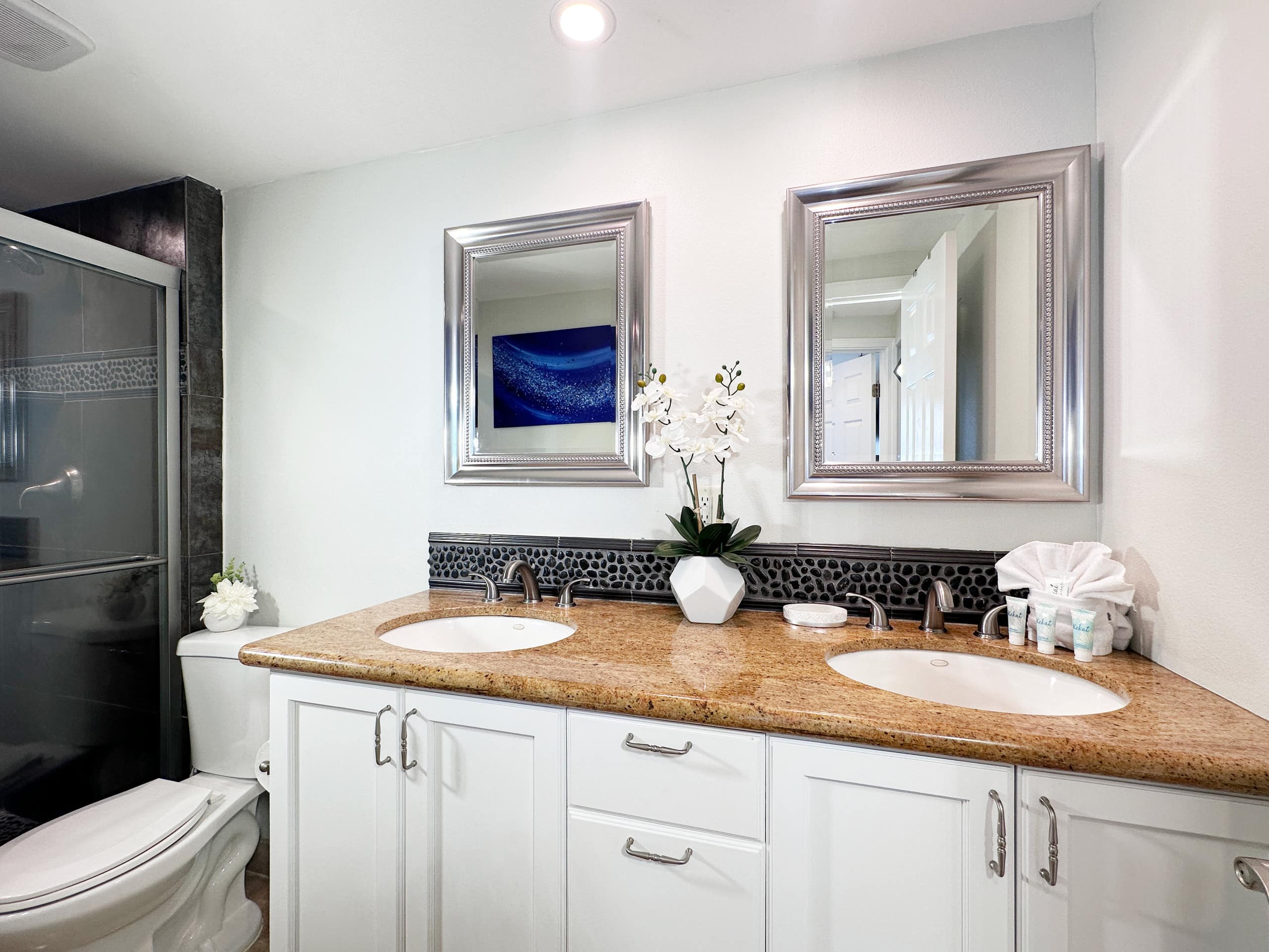 Condo in Kihei · ★4.97 · 1 bedroom · 2 beds · 1 bath - Image 16