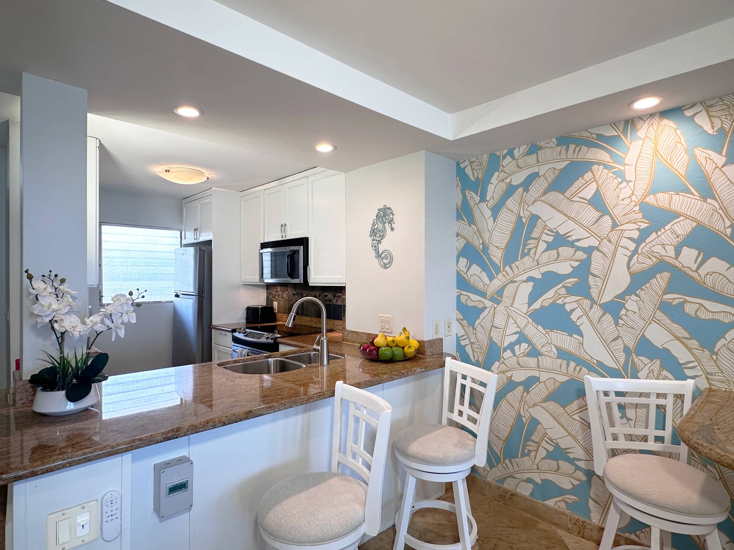 Condo in Kihei · ★4.97 · 1 bedroom · 2 beds · 1 bath - Image 9