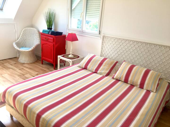 საძინებელი 4