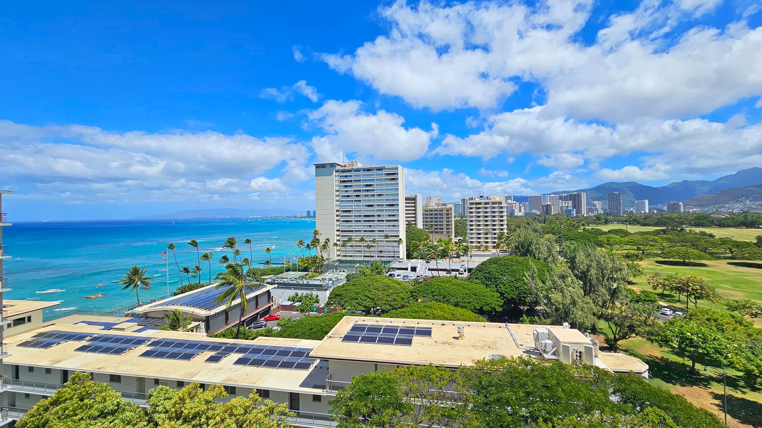 Condo in Honolulu · ★4.67 · 1 bedroom · 2 beds · 1 private bath - Image 36