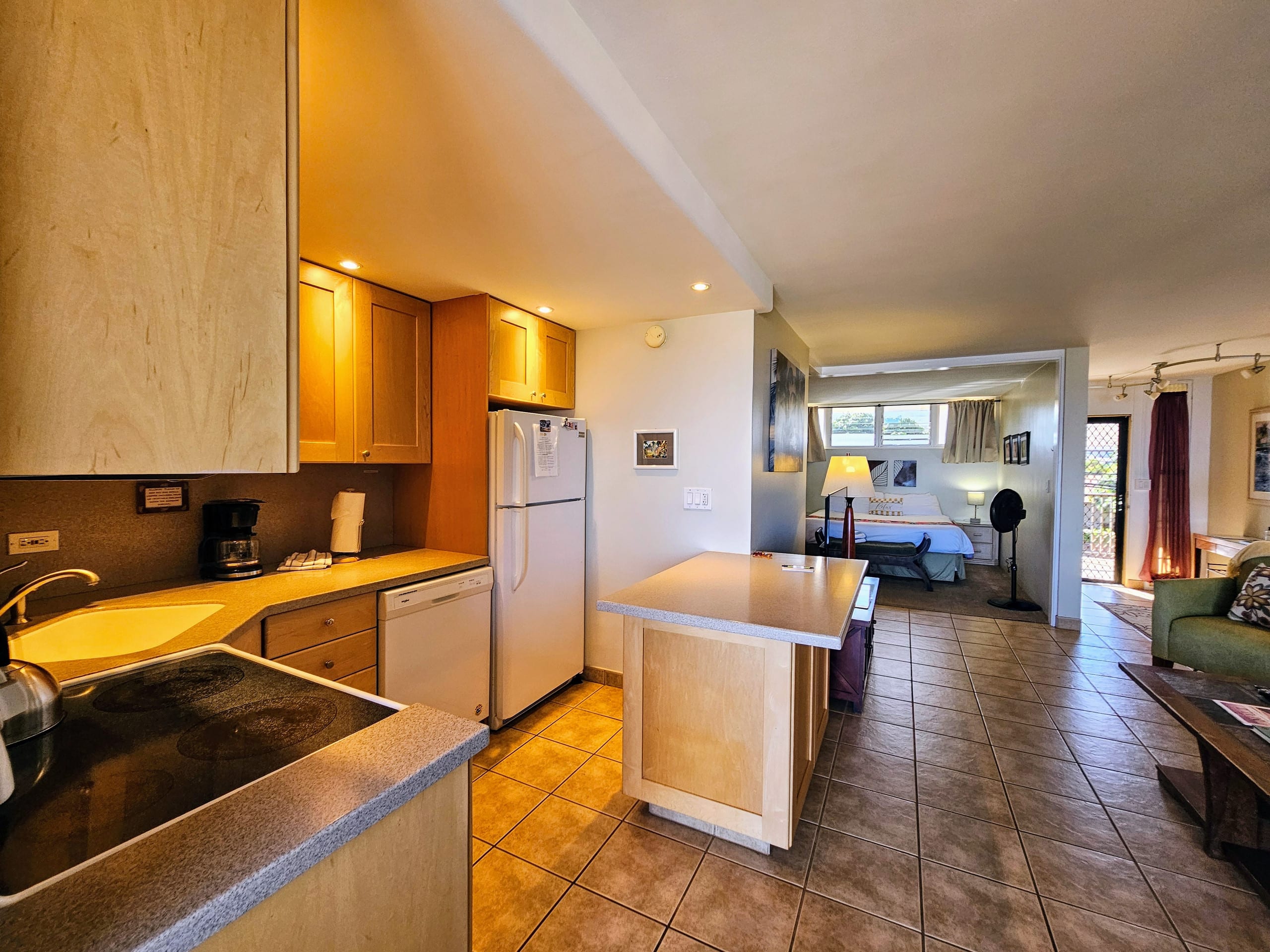 Condo in Lahaina · ★4.78 · 1 bedroom · 1 bed · 1 bath - Image 13