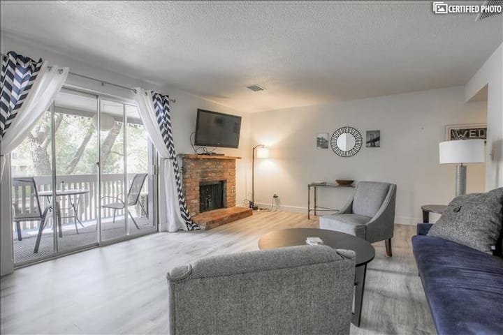 Dtc Pet Friendly 2b 2b Near Restaurants, Lightrail - Aurora, CO