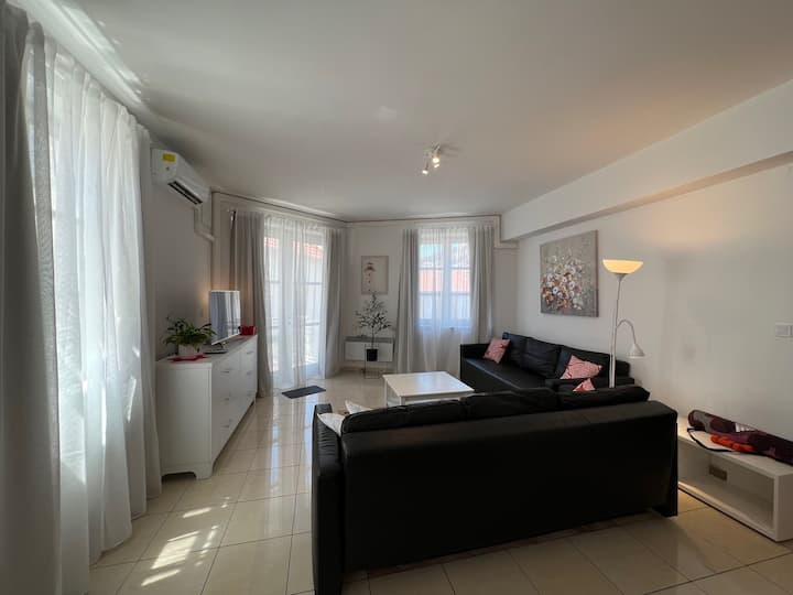 غرفة المعيشة