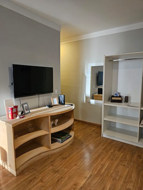 Top Airbnb: Easy access to airports and Sao Leopoldo Mandic in Campinas