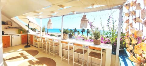 Beach penthouse (12p) + sea rooftopbar, Fiber WiFi