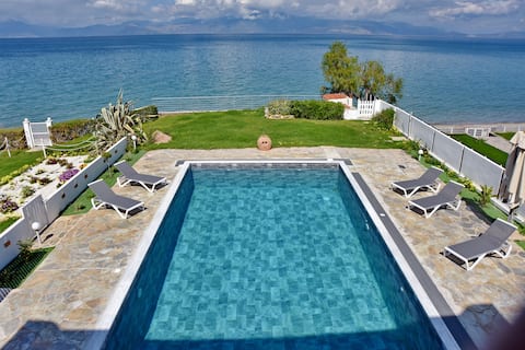 Antorina beachfront Villa with private pool