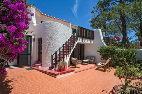 RARE! Tradicional Villa City-Centre | < 100m Beach