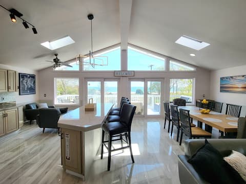 Sunset Oasis 1 @ Ocean Beach: $1Mil View 6 Queen
