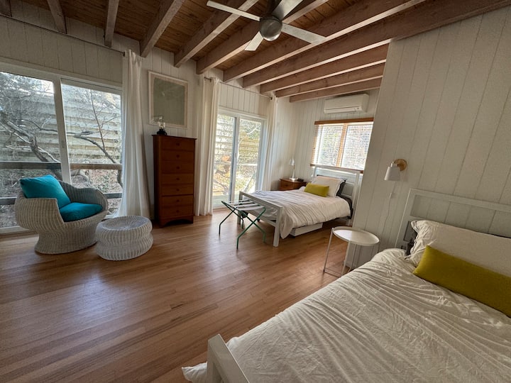 ชั้นล่างมีห้องน้ำในตัว