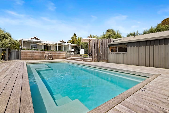 The Deck on Donalda – Summer Haven Pool + Spa