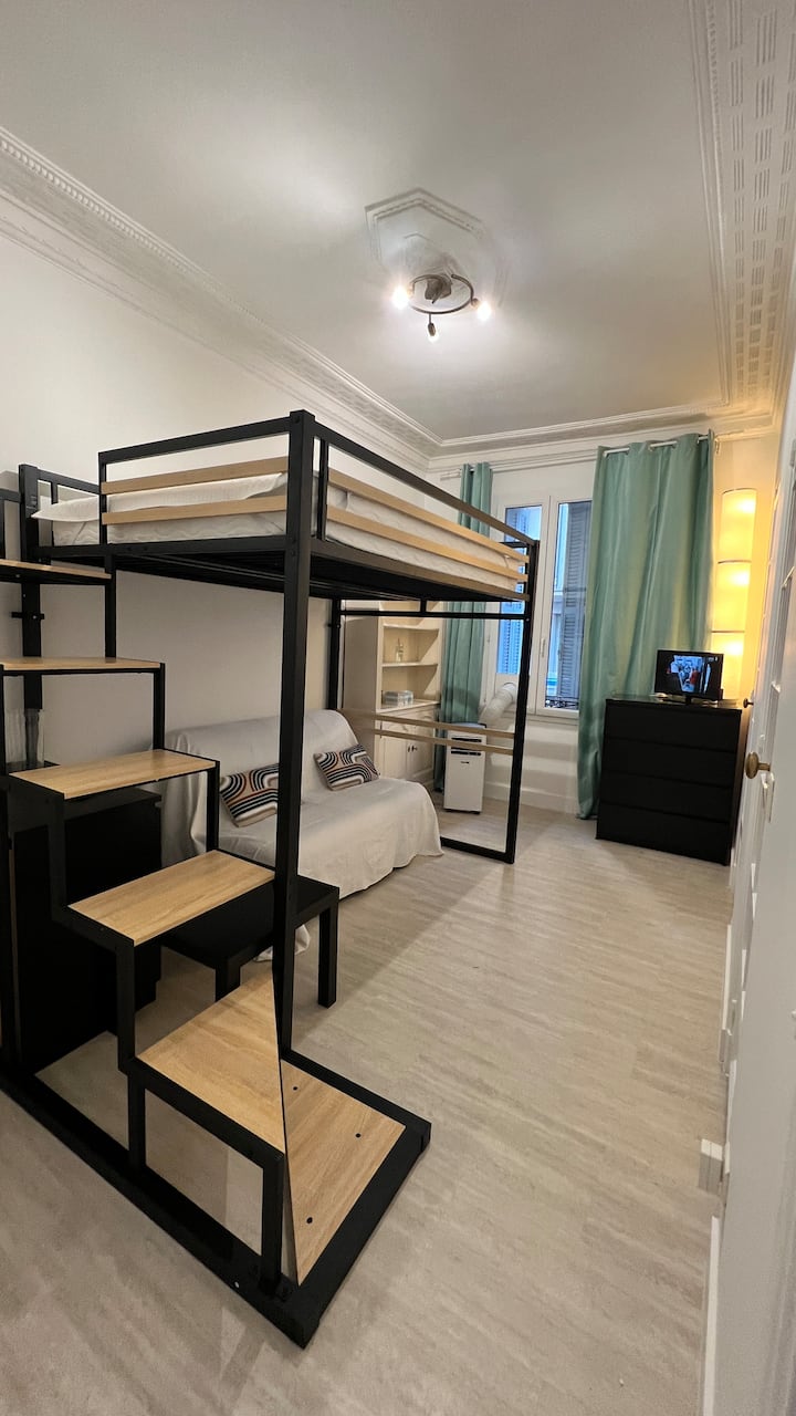 Разтегателен диван тип BZ и Bed - Mezzanine 140 x 190 със стълбище 