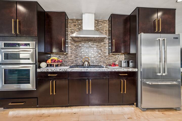 3 Bed/3 Bath, PB, Quiet, Family Friendly,Spa bath gallery image 5