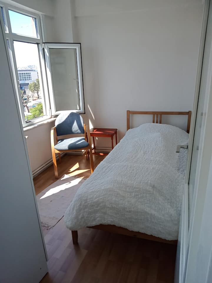 غرفة النوم 2