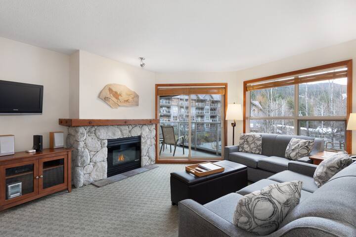 Whiski Jack Resorts Whistler managed Airbnb listing 2