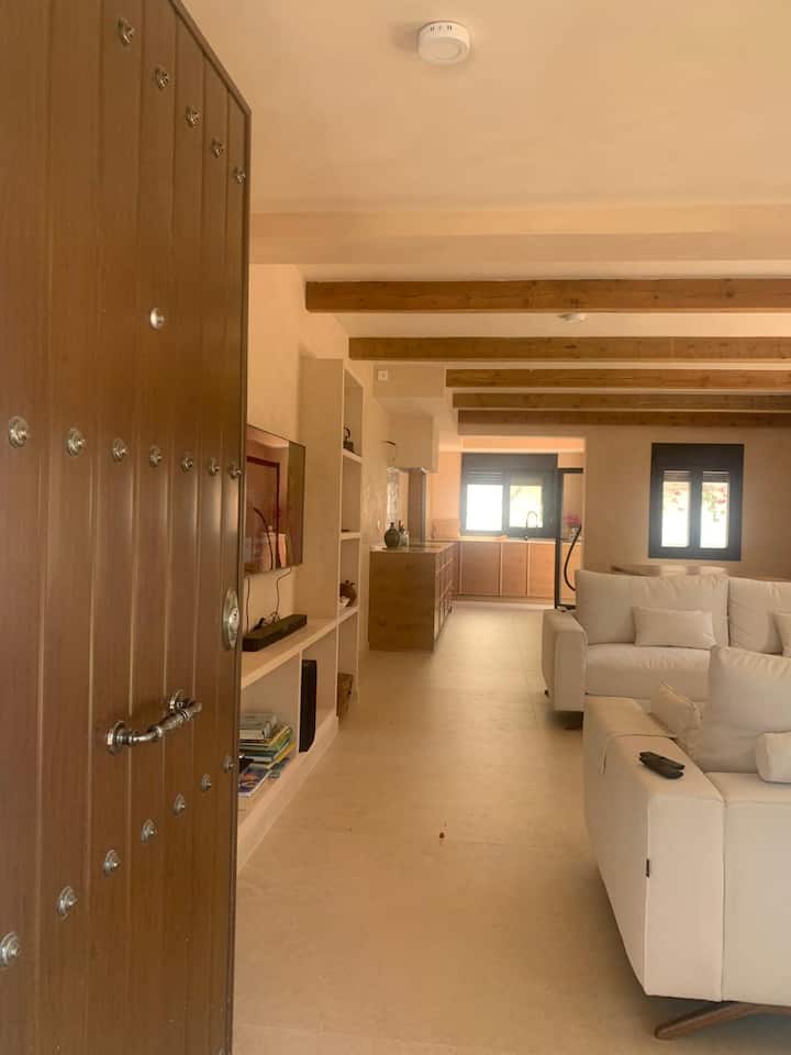 Chalet Independiente En Urbanización Tranquila - San Fernando, España