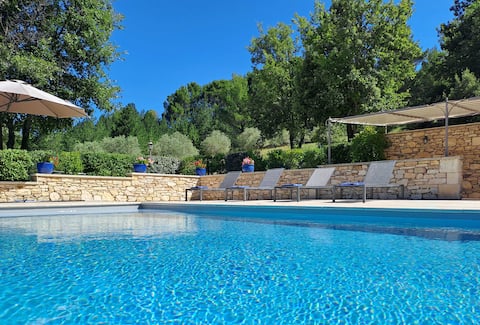 Amazing 4-hectare property in the heart of the Luberon