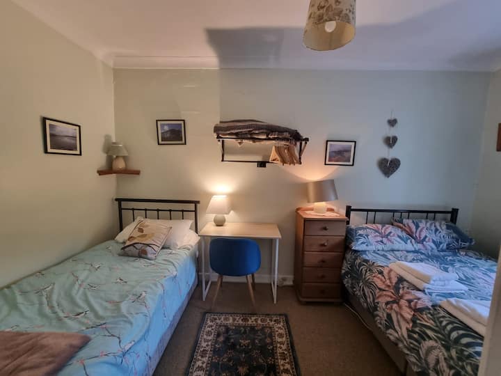 غرفة النوم 2