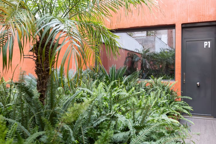 Superior Apartment in Gracia by EnjoyBCN