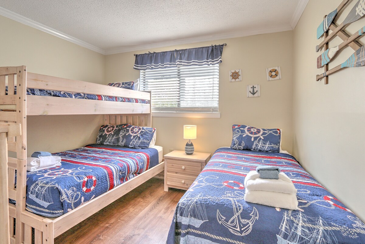 Chumba cha kulala 2- vitanda pacha 2 na kitanda 1 kamili