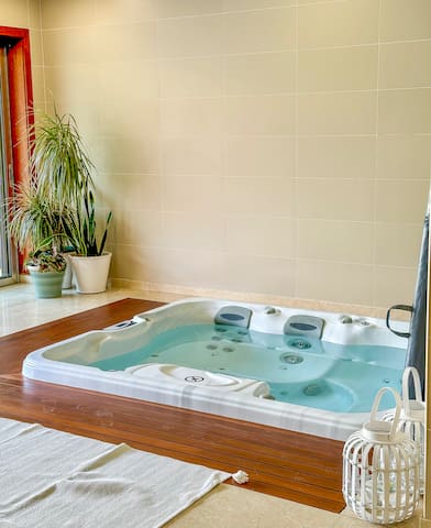 Countryside Villa near Porto – private spa &pool gallery image 3