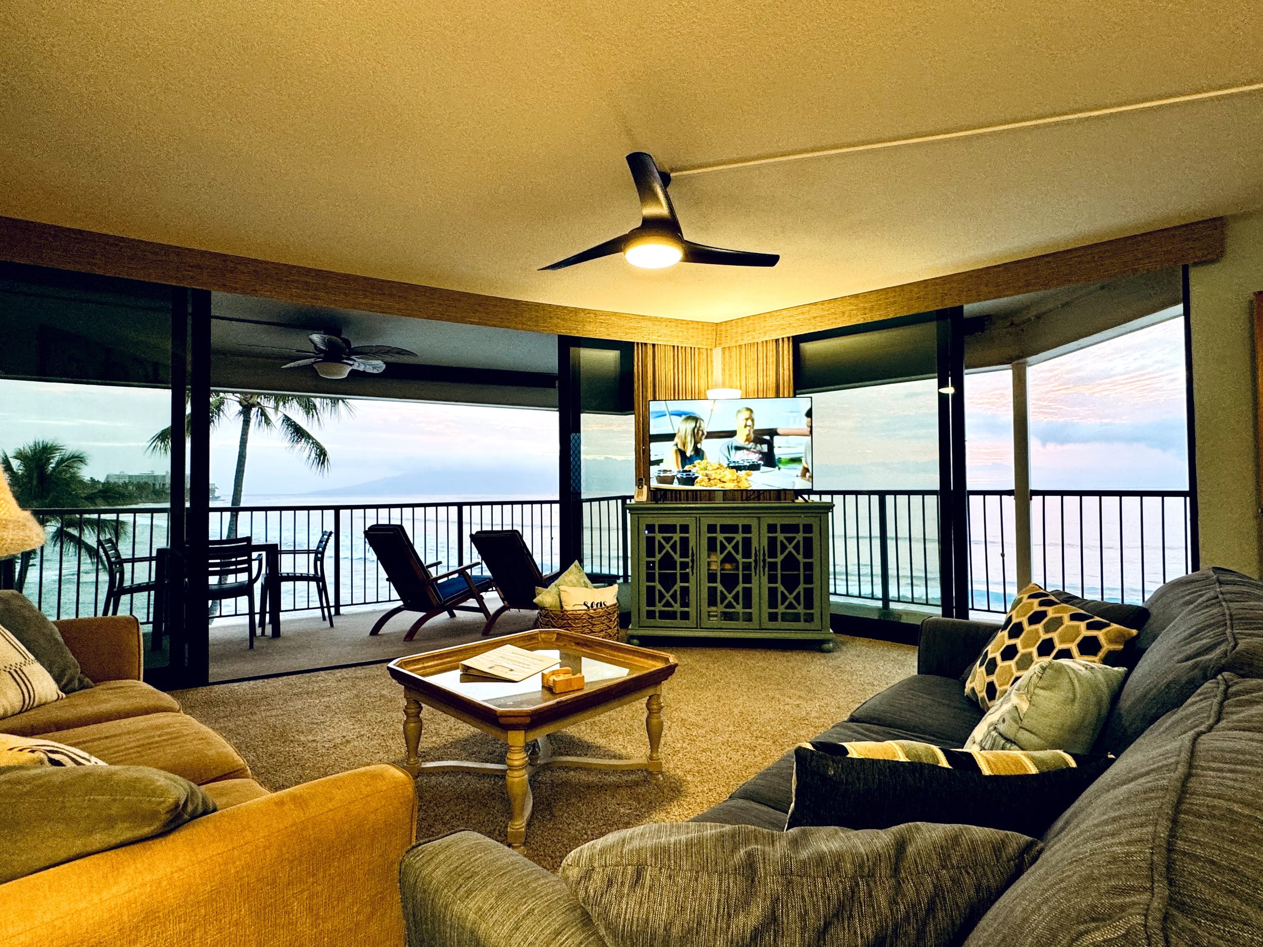 Condo in Lahaina · ★4.92 · 2 bedrooms · 3 beds · 2 shared baths - Image 10