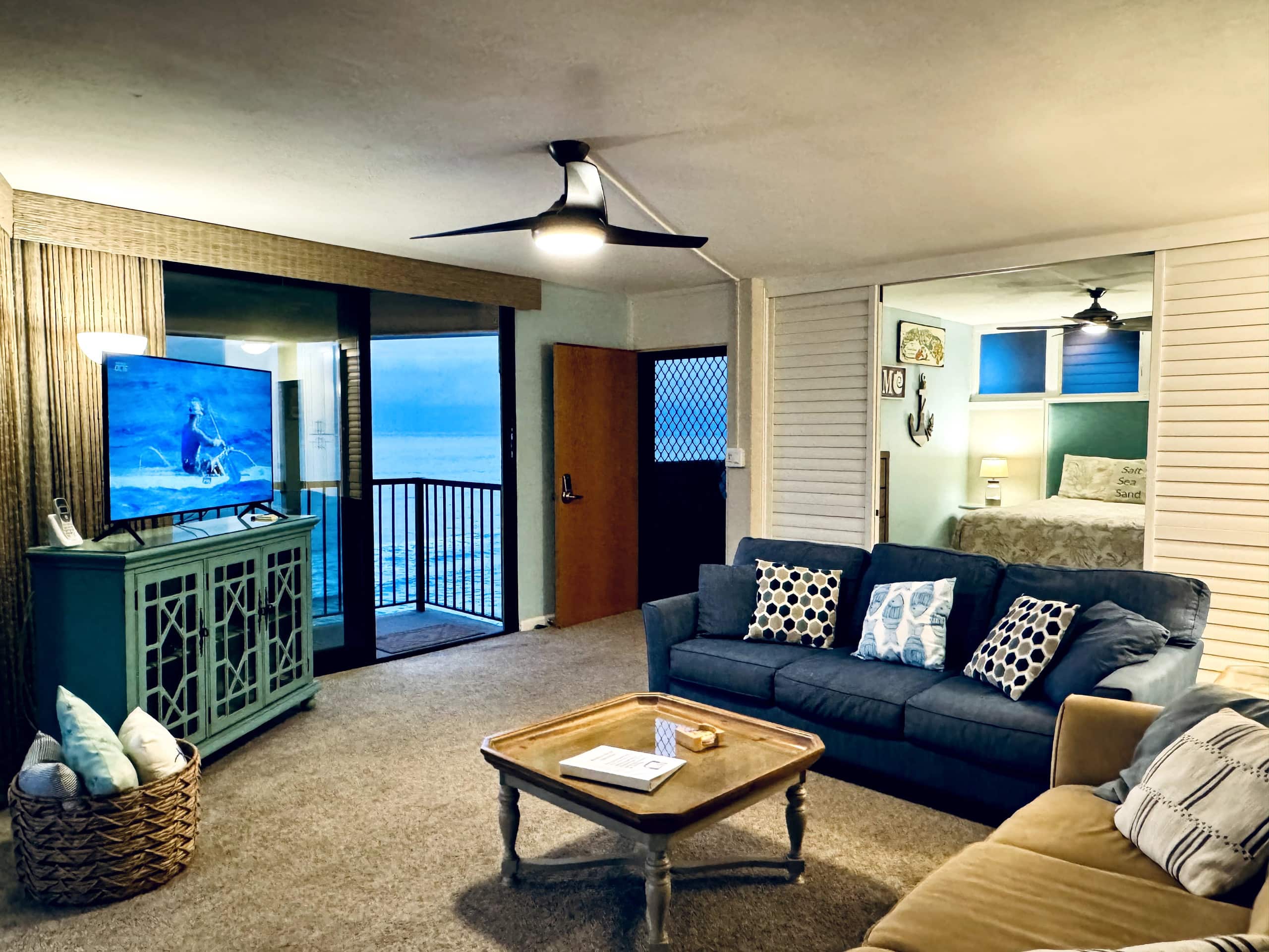 Condo in Lahaina · ★4.92 · 2 bedrooms · 3 beds · 2 shared baths - Image 11