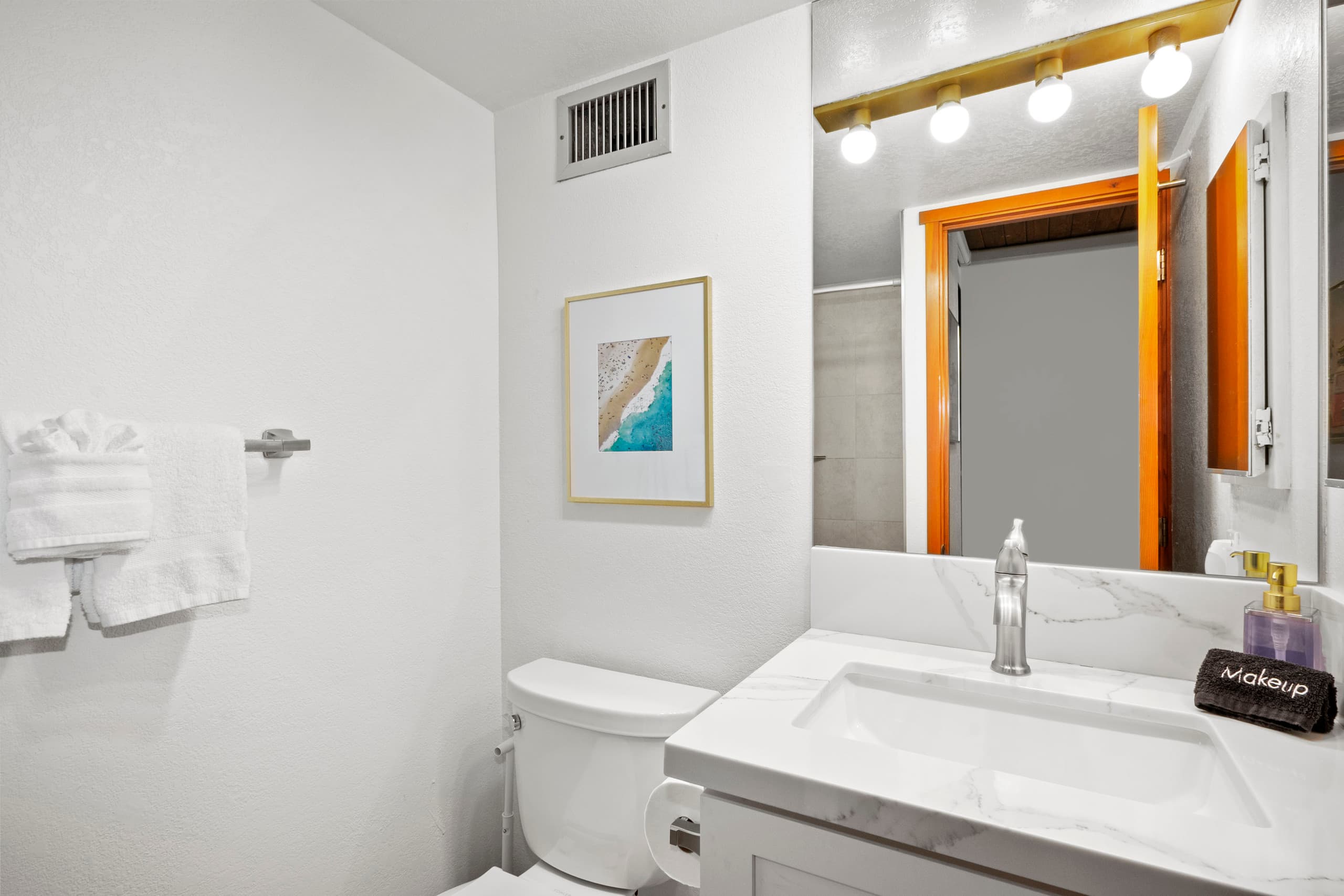 Condo in Kihei · ★4.82 · 2 bedrooms · 4 beds · 2 private baths - Image 8