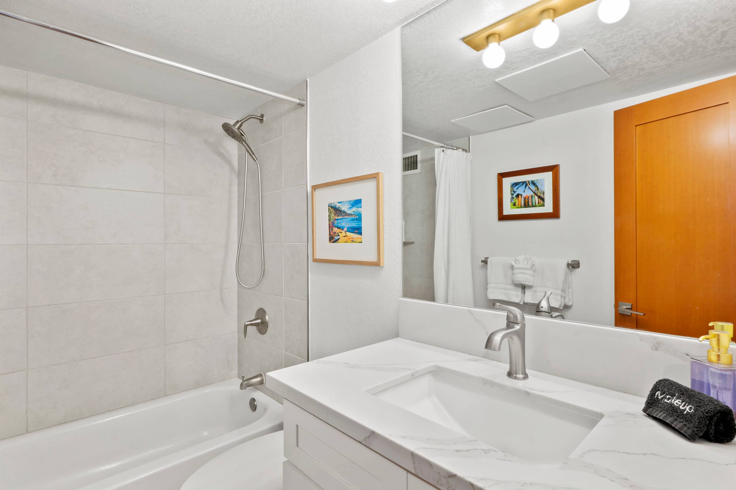 Condo in Kihei · ★4.82 · 2 bedrooms · 4 beds · 2 private baths - Image 7
