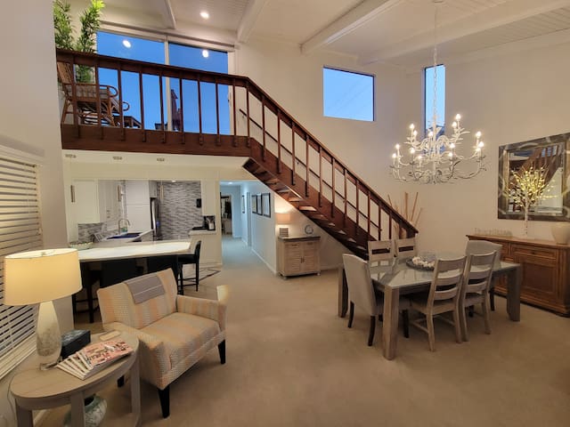 Luv Oceanside Views-1 House to Beach-2 King Beds!