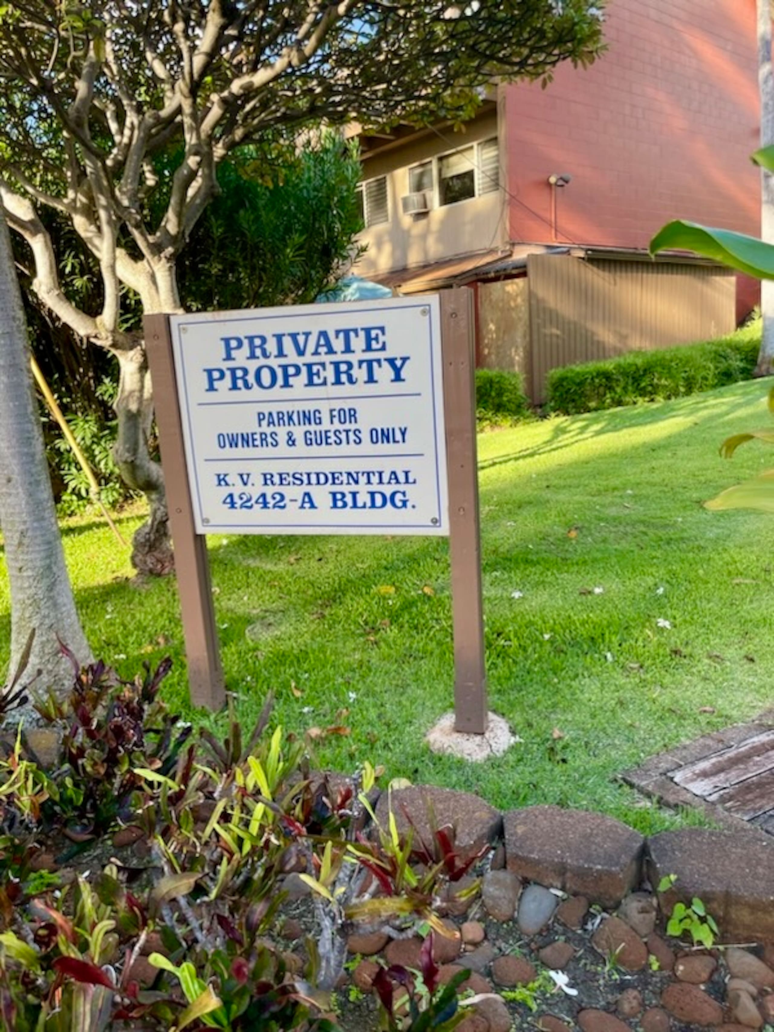 Townhouse in Lahaina · ★4.64 · 2 bedrooms · 2 beds · 2 baths - Image 28