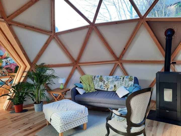 Dôme Géodésique: Cocooning Insolite - Saint-Nectaire