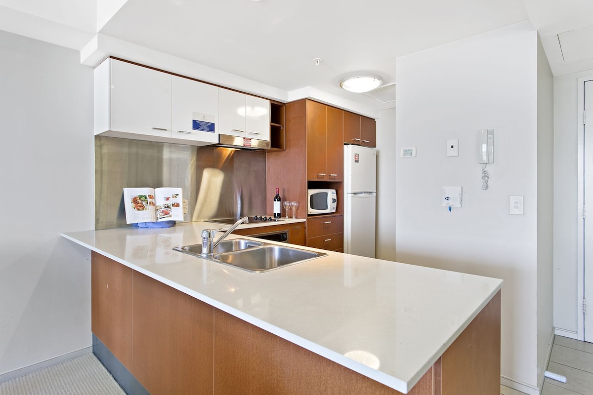 Perfect 2 Br Apt in Iconic Resort - Stunning Views