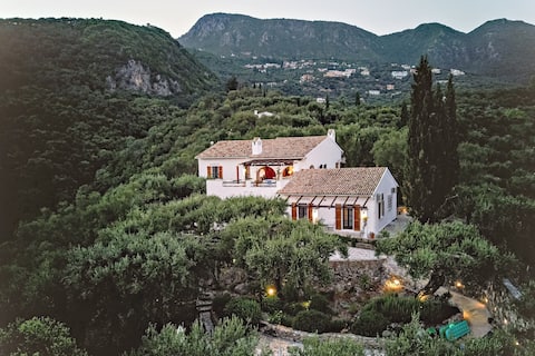 Amazing Views from a Tranquil Accessible Villa