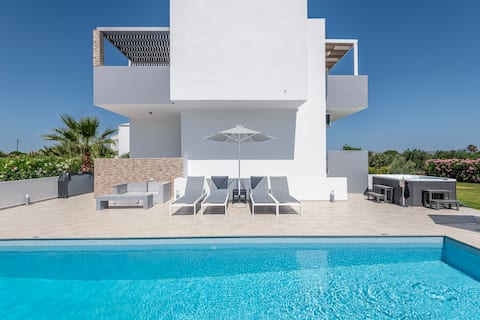 Asteria Pearl Villa 1 new Jacuzzi