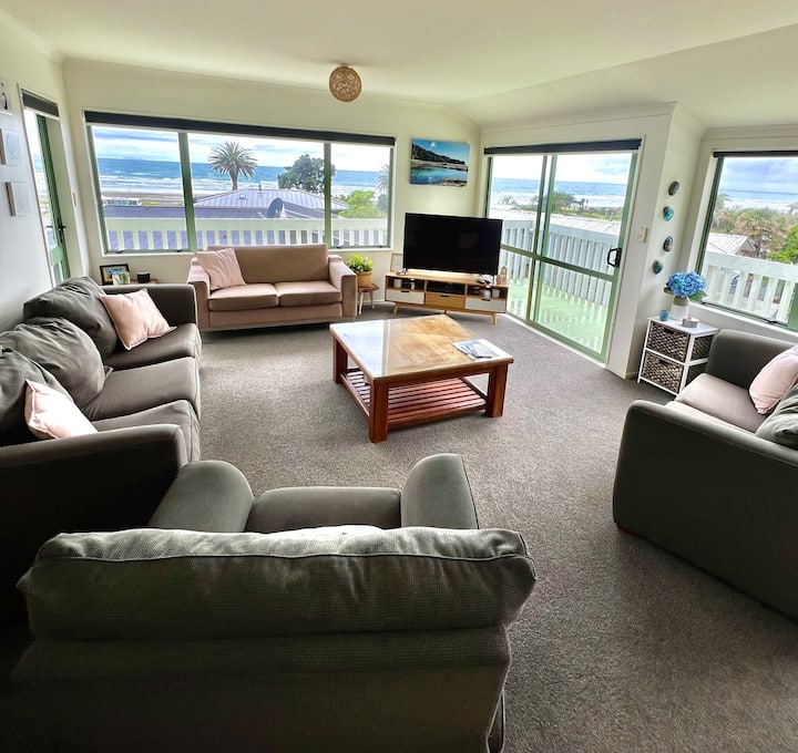 Million Dollar Sea Views, On The Beach. West End. - Ōhope