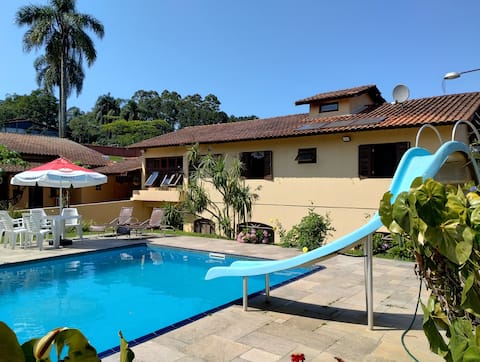Linda cottage pool wifi sinuca