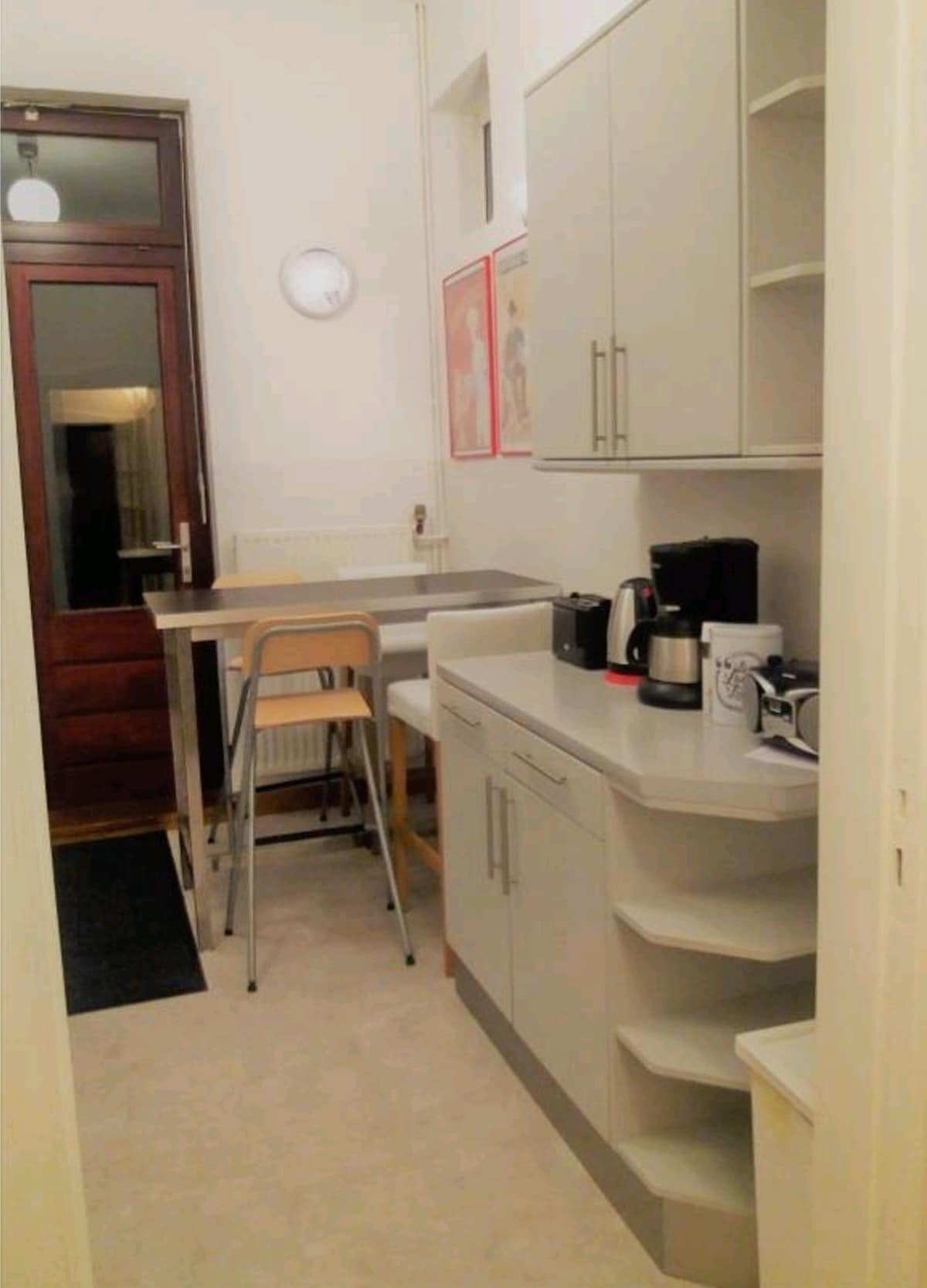 Popular Airbnb listing: 3-room apartment for 5 people near the stadium in Hemelingen