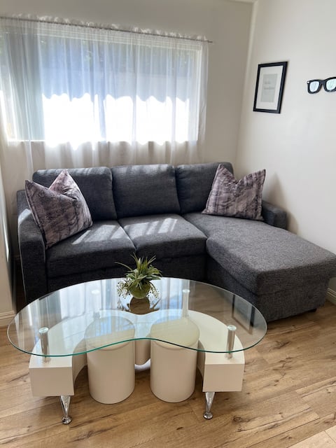 Popular Airbnb listing: West Hollywood Garden Haven in West Hollywood