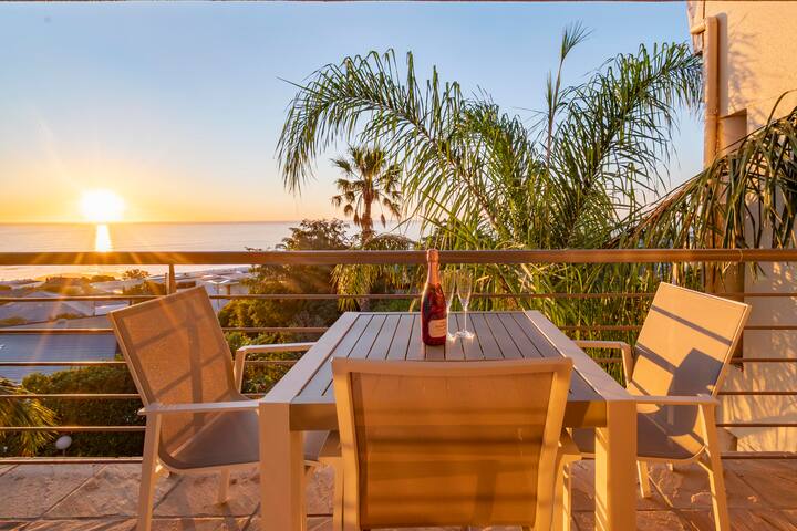 Oceans Haven Double Volume Penthouse with views gallery image 2